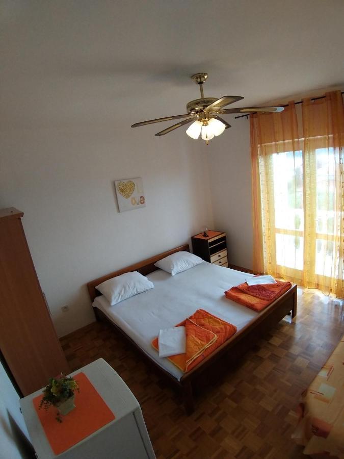 Balen Guest House Rab Town Exterior photo